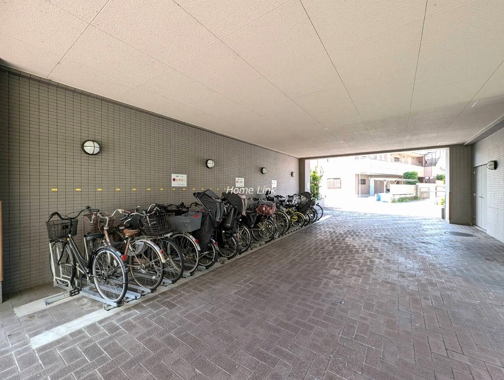 コスモ小竹向原　駐輪場